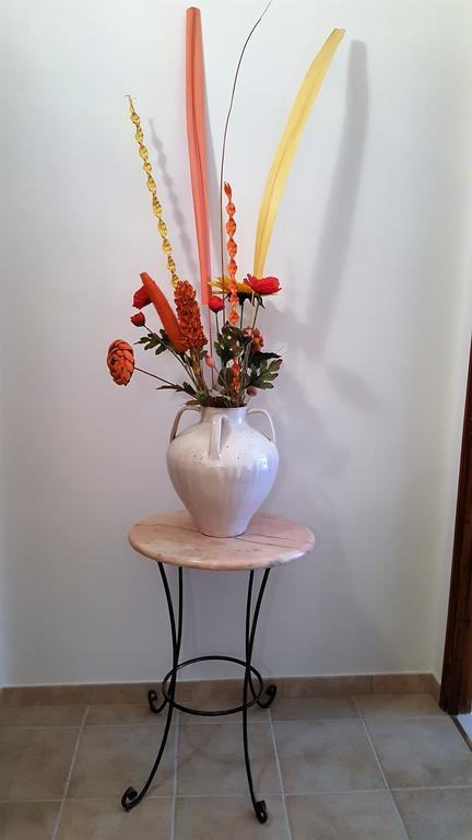 Il Giardino Del Nespolo Bed & Breakfast อาลเกโร ภายนอก รูปภาพ